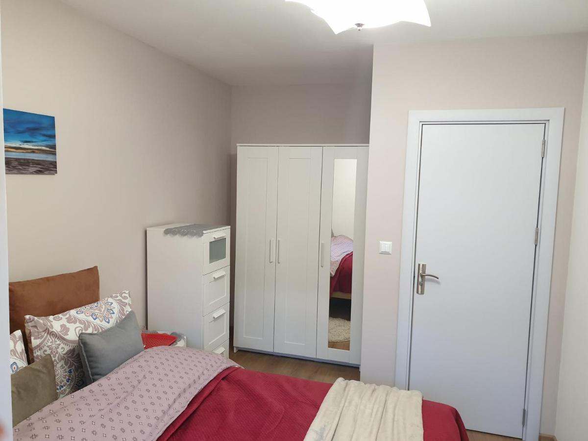 New The Twins Varna Two-Bedroom, Apt 5 At 15 Tsani Ginchev Street, Floor 3 Buitenkant foto