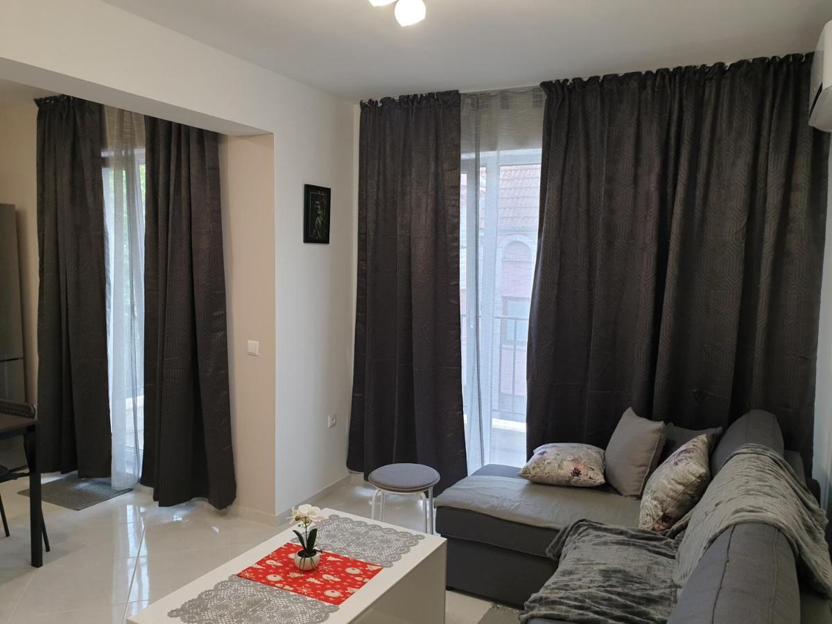 New The Twins Varna Two-Bedroom, Apt 5 At 15 Tsani Ginchev Street, Floor 3 Buitenkant foto
