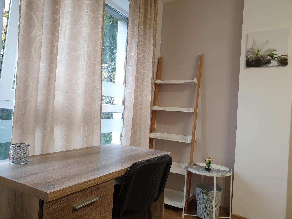 New The Twins Varna Two-Bedroom, Apt 5 At 15 Tsani Ginchev Street, Floor 3 Buitenkant foto