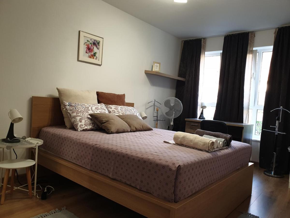 New The Twins Varna Two-Bedroom, Apt 5 At 15 Tsani Ginchev Street, Floor 3 Buitenkant foto
